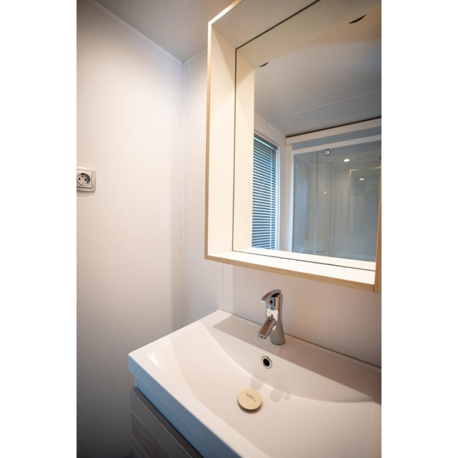 4 persoons luxe caravan 13